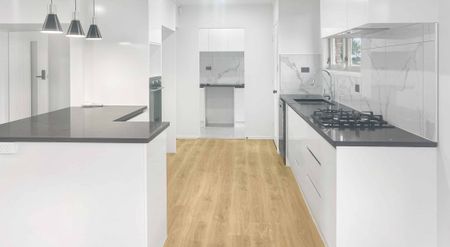 Newly renovated 3 bedrooms home for rent in Otara! - Photo 5