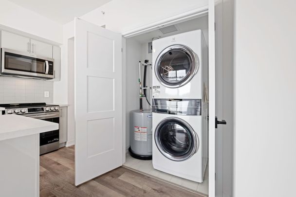 For Lease - 15 Kneeshaw Drive Unit# 409, Barrie, Ontario - Photo 1