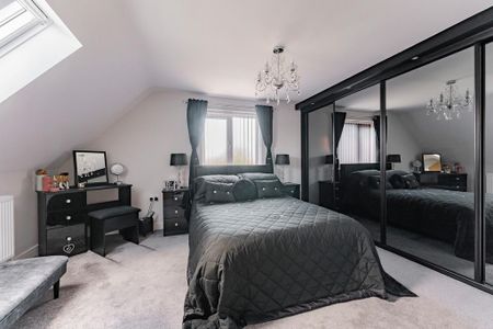 4 bedroom chalet to rent - Photo 4