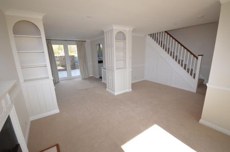 2 bedroom terraced house to rent - Photo 2