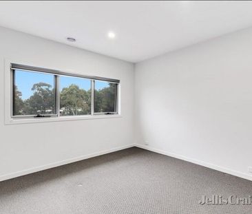 3/198 Sherbourne Road, Eltham - Photo 2