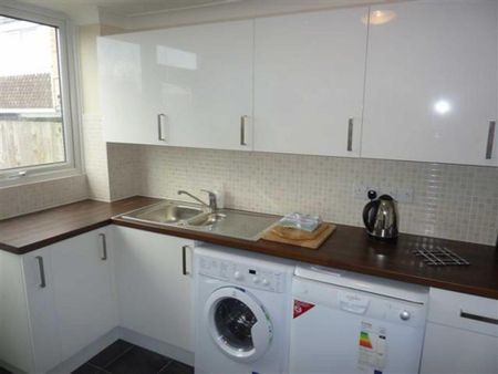 House share to rent - Photo 4