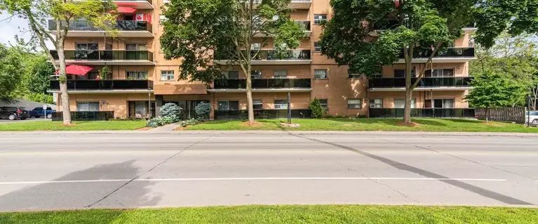 Gage Park Towers | 200 Gage Ave. S., Hamilton - Photo 1