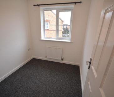 3 bedroom House To Let - Photo 2