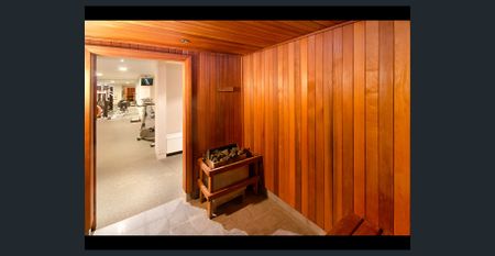 Spacious and Bright Apartment - Concierge, Gym and Sauna - Photo 3