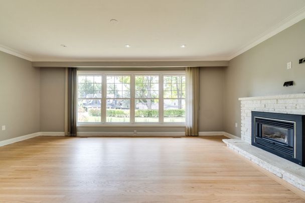 For Lease - 7079 Second Line, Mississauga, Ontario - Photo 1