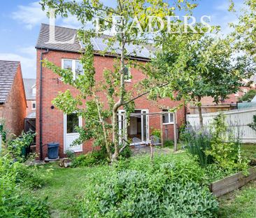 4 bedroom detached house to rent - Photo 3