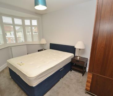 3 bedroom flat to rent - Photo 3