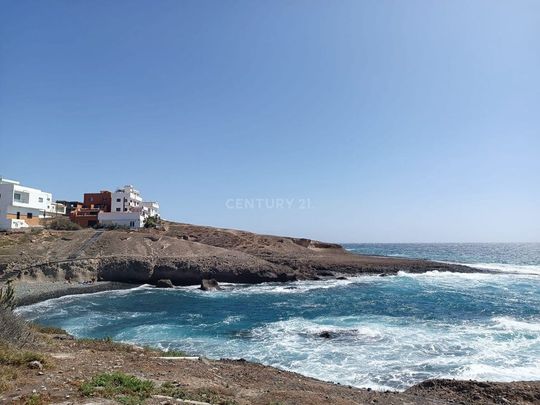 Arico, Canary Islands - Photo 1