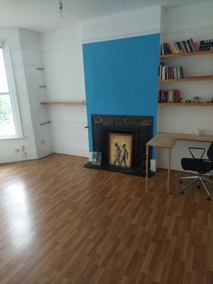 5 Bed Semi-Detached House, Winslade Road, SW2 - Photo 1