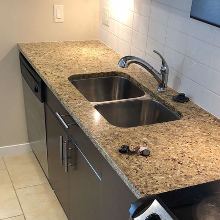 807 - 555 Delestre Ave Coquitlam BC V3K 0A9 - Photo 4