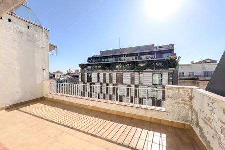 Carrer del Rosselló, Barcelona, Catalonia 08008 - Photo 3