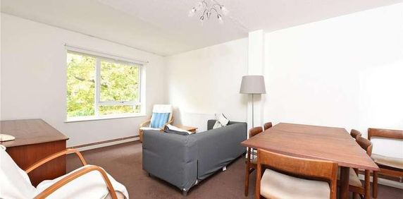 Pines Court, Victoria Drive, London, SW19 - Photo 2