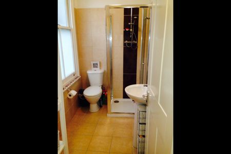 1 Bed Flat, Acre Lane, SW2 - Photo 2