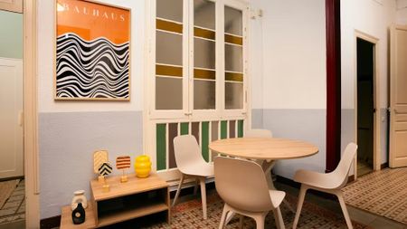 Carrer del Comte dUrgell, Barcelona, Catalonia 08011 - Photo 3