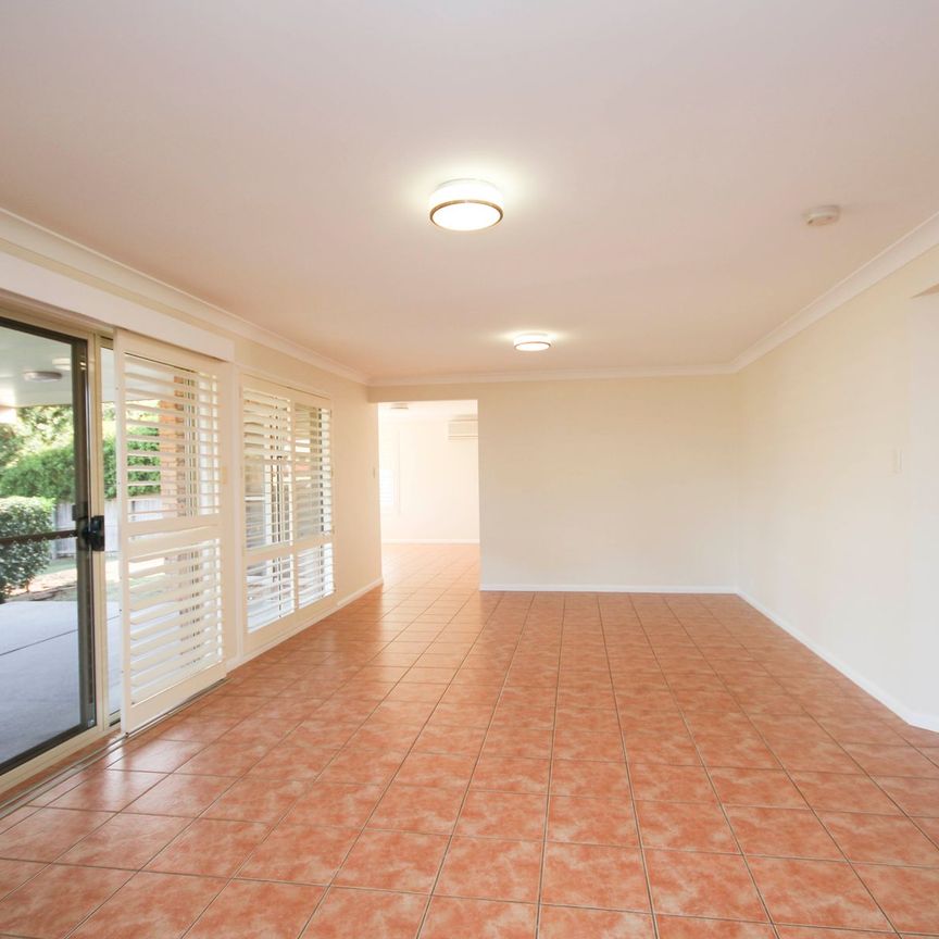 5 Neptune Street, 4300, Springfield Lakes Qld - Photo 1