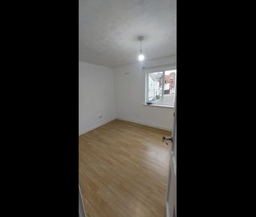 3 Bed Terraced House, Earls Road, SO14 - Photo 5