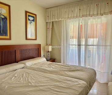 Apartment in Guardamar del Segura, PUERTO, for rent - Photo 1
