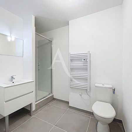 Location Appartement 2 pièces 40m² ANGERS 49100 - Photo 4