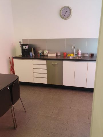 Appartement te huur: Rijnstraat 194 1079 HS Amsterdam - Photo 2