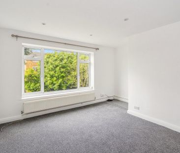 2 bedroom maisonette to rent - Photo 4