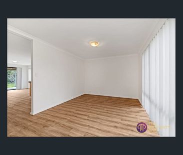 19 Luderick Grove, Warnbro, WA 6169 - Photo 2