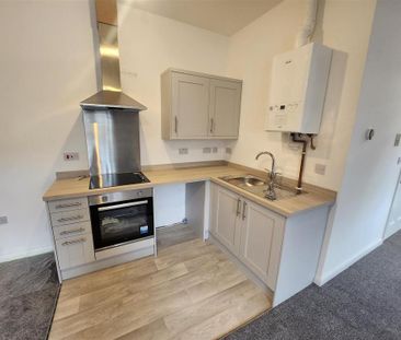 1 bedroom flat to rent - Photo 2