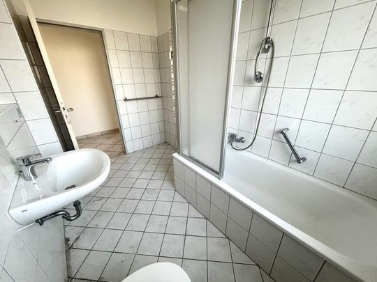 Helle 3-Zimmer Wohnung mit Balkon in Leverkusen Opladen - Photo 1
