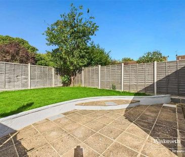 Narromine Drive, Calcot, Reading, Berkshire, RG31 - Photo 5
