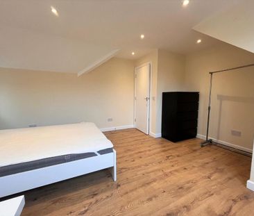 3 bedroom apartment to rent - Photo 5