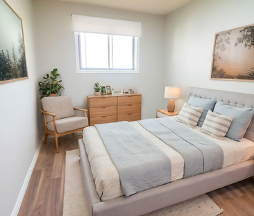 10 Wallace St, St. Catharines - All Inclusive 3 Bedroom Main Unit - Photo 5