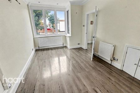 4 bedroom terraced house to rent - Photo 4
