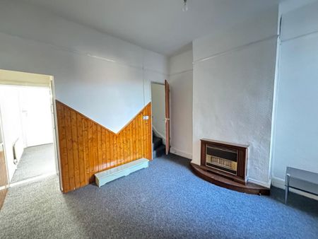 3 bedroom House To Let - Photo 4