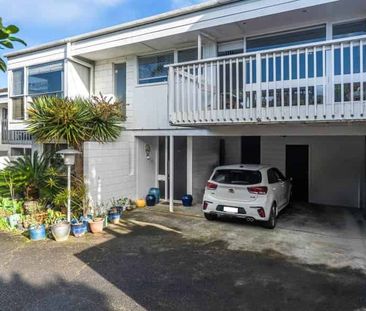 SUPERB LOCATION - Photo 3