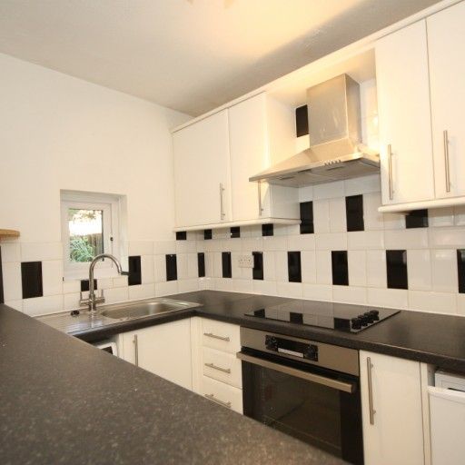 Hurlford, Woking - Photo 1