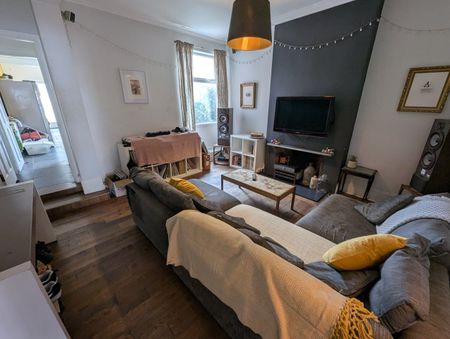 Room in a Shared House, Station Road, B14 - Photo 2