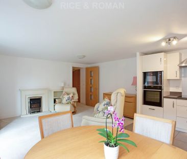 2 Bedroom Apartment, Holly Place – Cobham - Photo 1