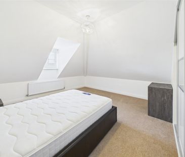 1 bedroom House share to rent - Photo 3