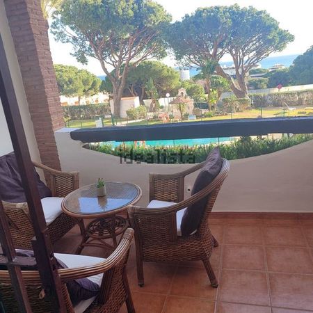 Alquiler de piso en Calle almendralejos de los jarales calahonda s/n - Photo 2