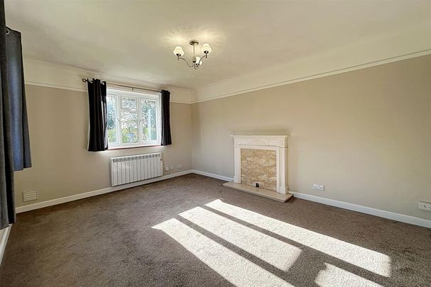 3 bedroom detached bungalow to rent - Photo 1