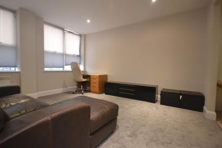 1 bedroom Flat To Let - Photo 5