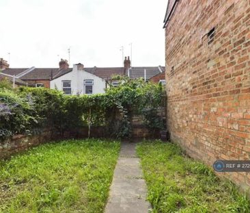 1 bedroom in a house share to rent - Photo 6