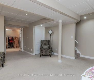 Detached Home For Lease | W9253315 - Photo 1