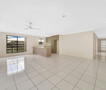 SPACIOUS FAMILY HOME WITH AIR CONDITONING - Photo 4