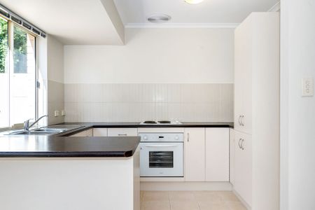 Unit 6/1 Church Crescent, - Photo 2