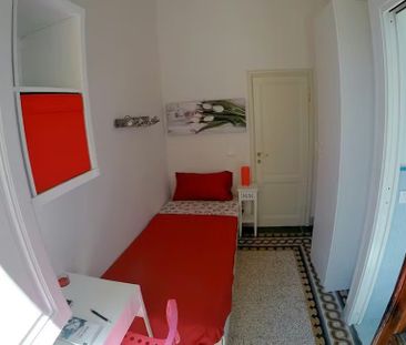 Via Zara, Florence, Tuscany 50129 - Photo 2