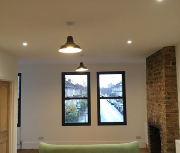 2 Bed Maisonette, Fairthorn Road, SE7 - Photo 2