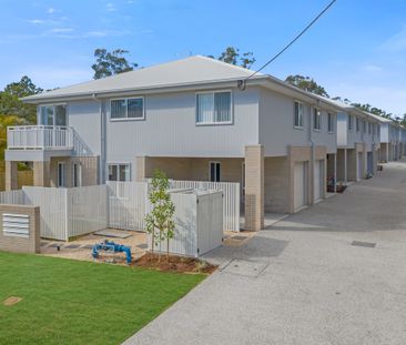 Beautifully Maintained Home With Modern Features - Photo 1