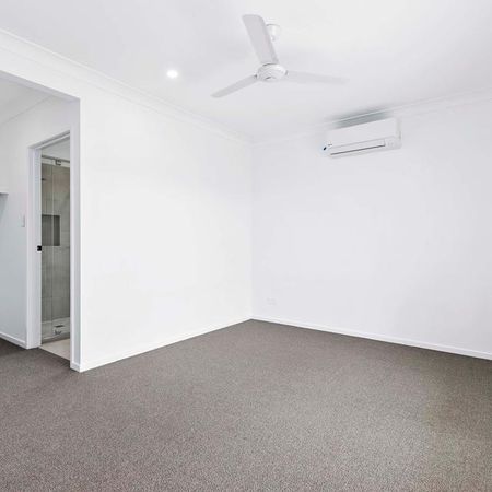 BRAND NEW HOME IN BURRUM HEADS - Photo 2