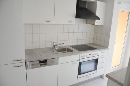 "eigene Waschmaschine | moderne 4.5-Zimmer-Wohnung an ruhiger Lage mit sonnigem Balkon" - Photo 5